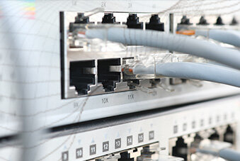 中古(リセール)販売サービス「購入後の保守にも対応したネットワーク機器中古販売事例」